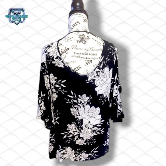 BILLABONG for Buckle Boho Ray of Light Floral Flutter Sleeve Top Blouse - Picture 6 of 8